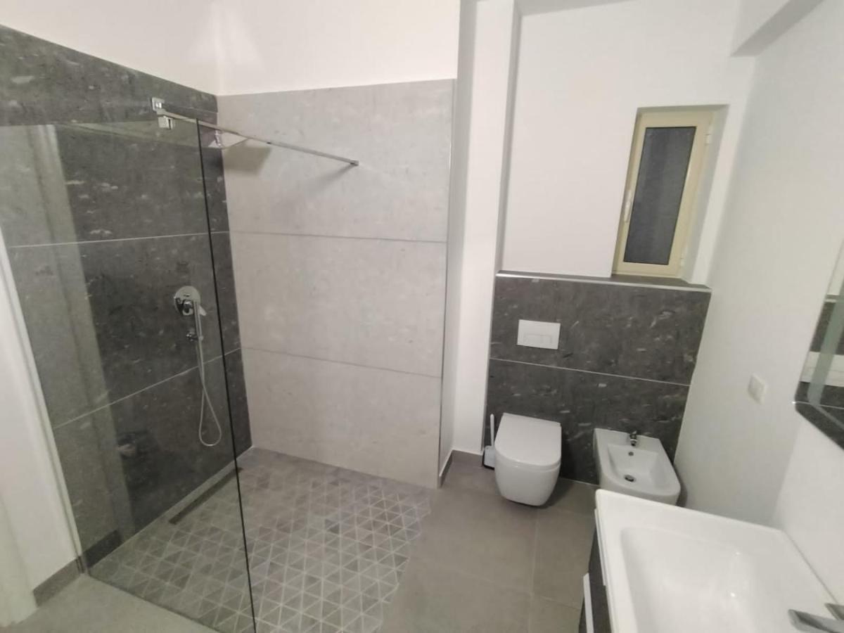 אוריקום Junik Apartment מראה חיצוני תמונה