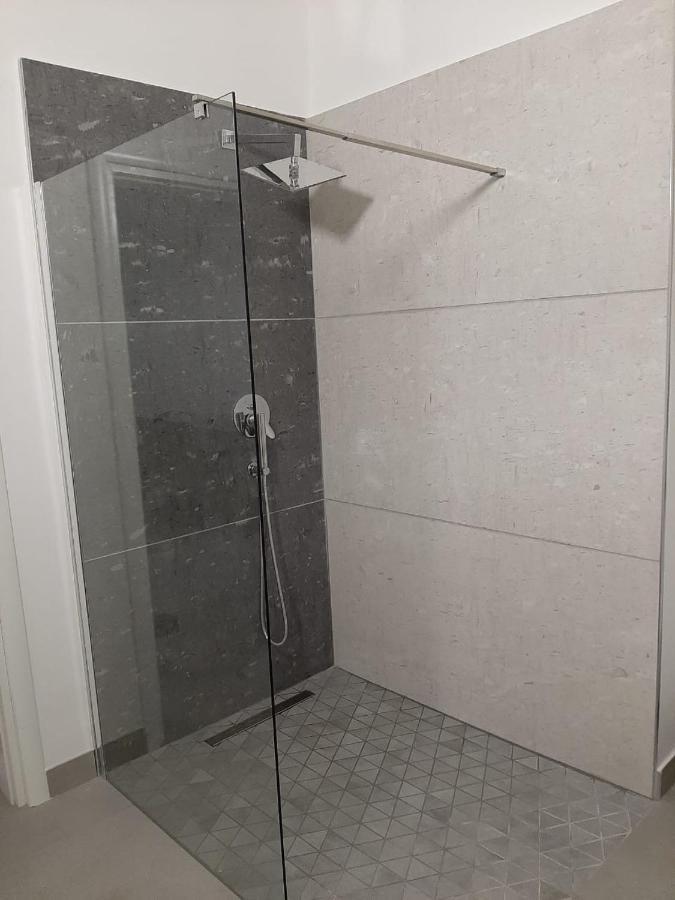 אוריקום Junik Apartment מראה חיצוני תמונה